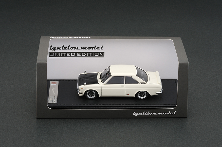 IG0263 1/43 Datsun Bluebird Coupe (KP510) White | LINE UP 