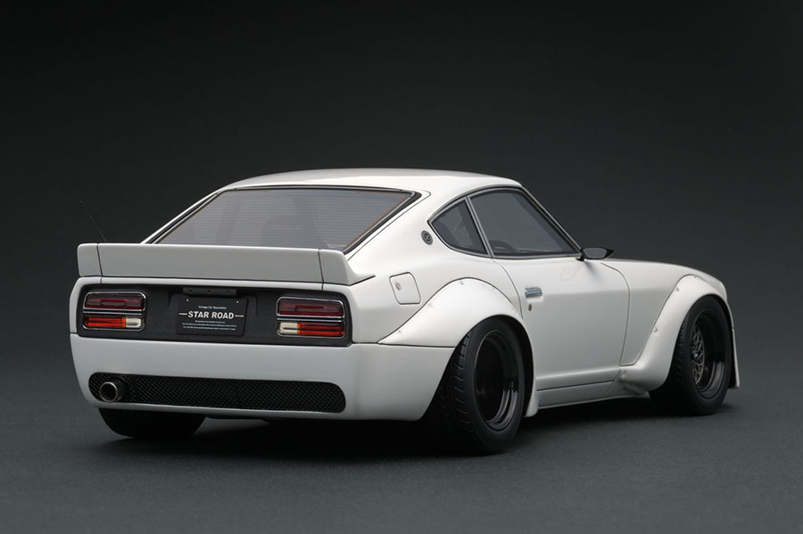 IG1361 1/18 Nissan Fairlady Z (S30) STAR ROAD White | LINE UP 