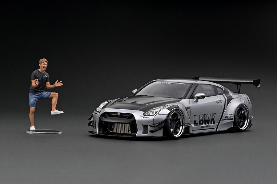 IG2343 1/18 LB-WORKS Nissan GT-R R35 type 2 Silver With Mr. Kato