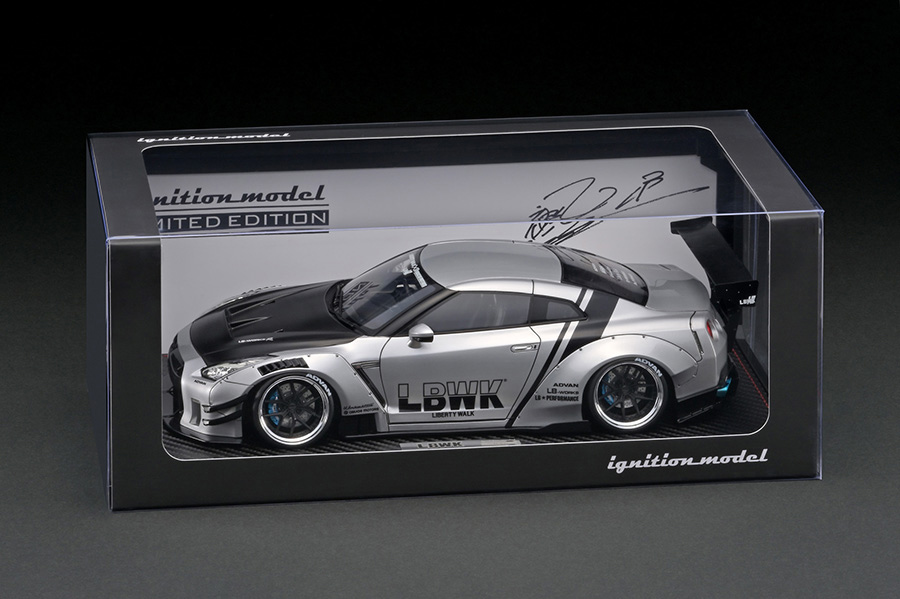 IG2343 1/18 LB-WORKS Nissan GT-R R35 type 2 Silver With Mr. Kato 