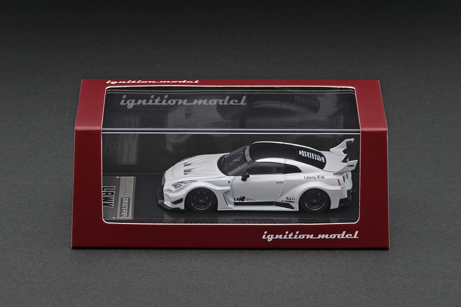 IG2380 1/64 LB-Silhouette WORKS GT Nissan 35GT-RR Matte Pearl White | LINE  UP | [公式] ignition model - すべてはミニチュアカーコレクターのために。