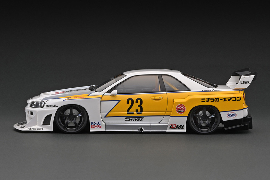 IG2704 1/18 LB-ER34 Super Silhouette SKYLINE White/Yellow With Mr 