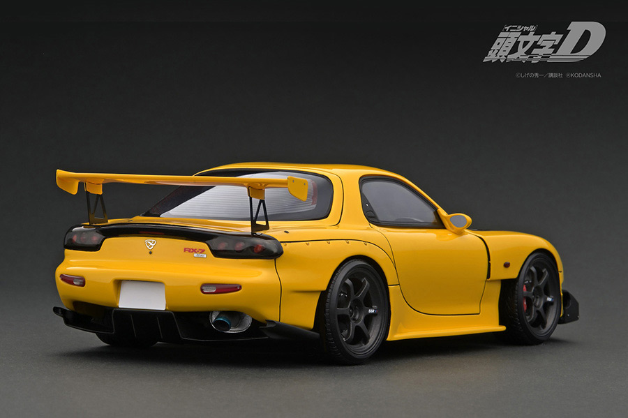 IG2873 1/18 INITIAL D Mazda RX-7 (FD3S) Yellow With Mr. Keisuke 